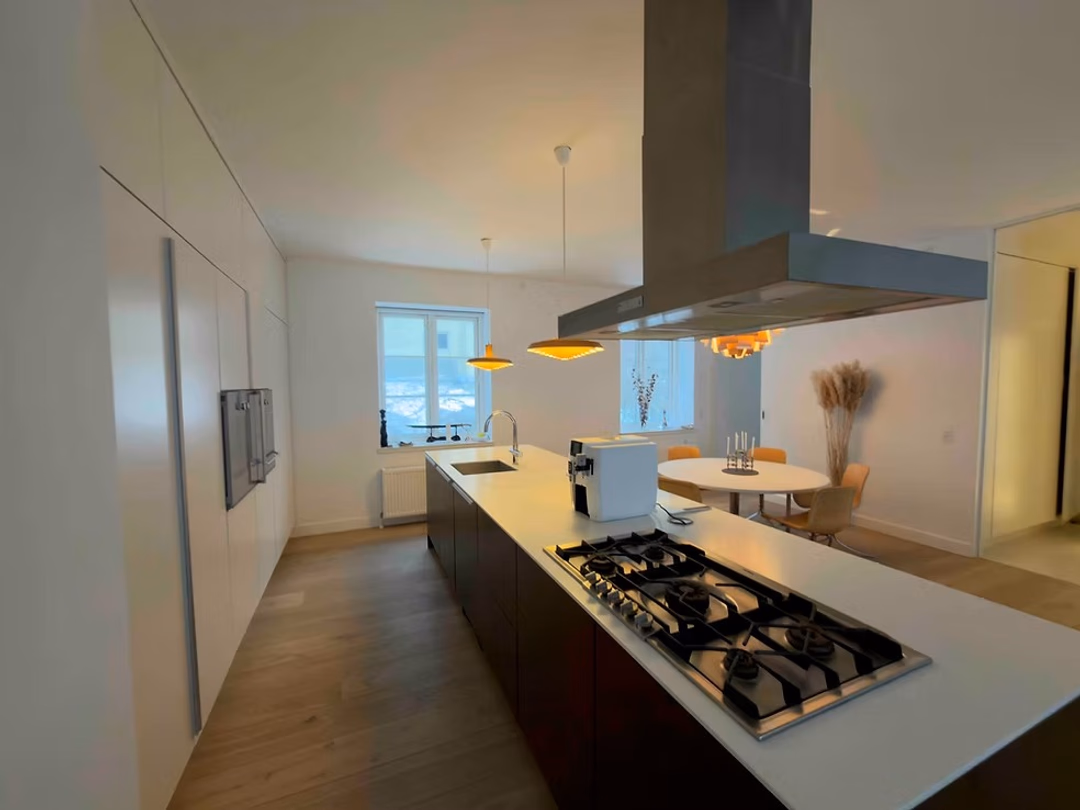 Billede 2 fra lejemålet på Skodsborg Strandvej 225, 2942 Skodsborg