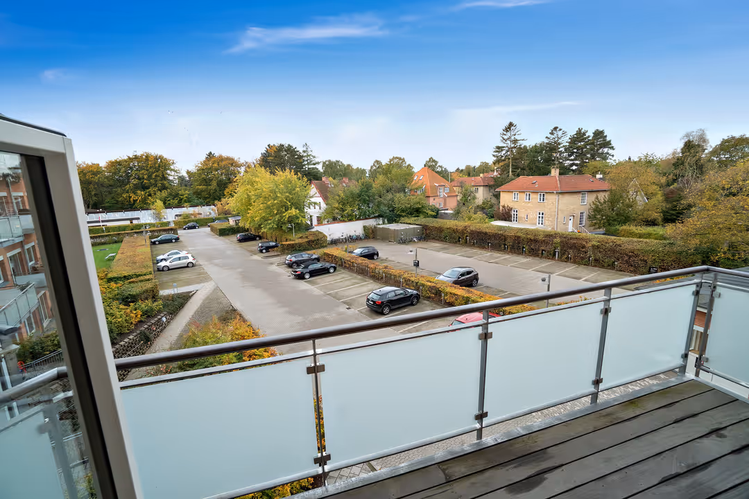 Billede 3 fra lejemålet på C V E Knuths Vej 2A, 2900 Hellerup